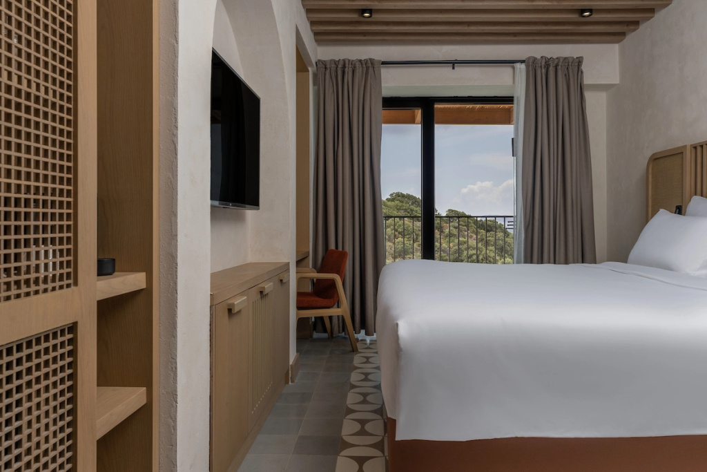 Standard Double room with sea view (full double bed)