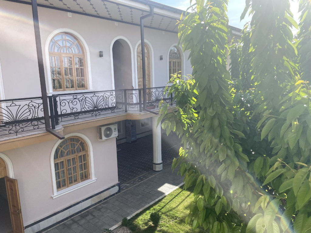 Shakuri Guest House