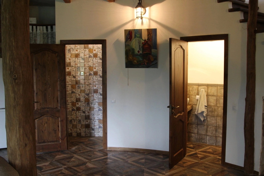 Вилла с балконом и с видом на горы в Круглый дом в горах