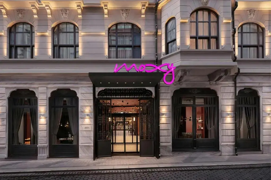 Moxy Istanbul Taksim — фото