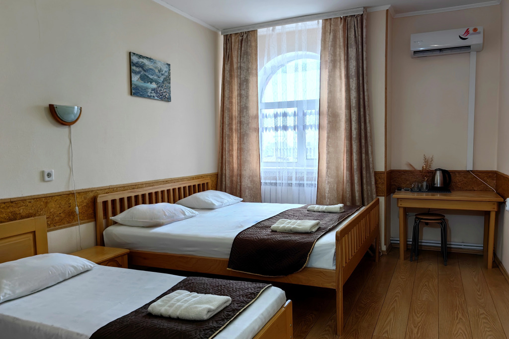 Четырёхместный номер Superior в Анна