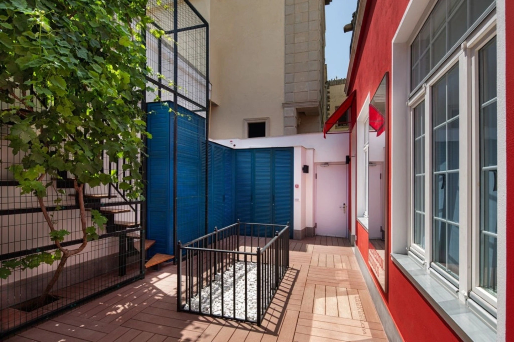 Гостевой дом Гостевой дом R Studios Private Garden Old Baku в Баку