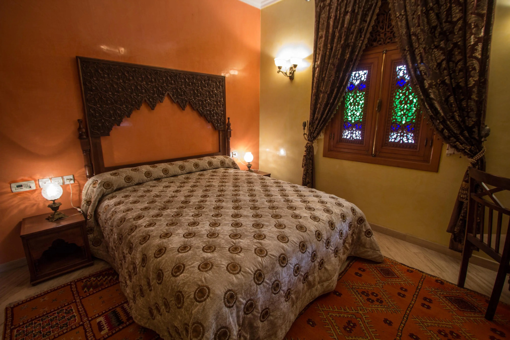 Kawtar Double room (full double bed)