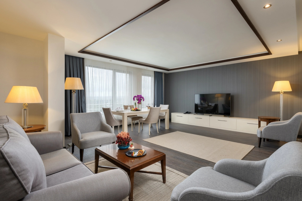 King Double Suite Room, full double bed room photo 1