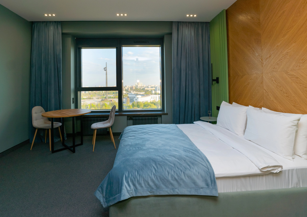 Double Junior Suite with landmark view (full double bed)