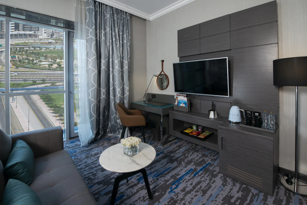 Deluxe Double room with city view (full double bed)