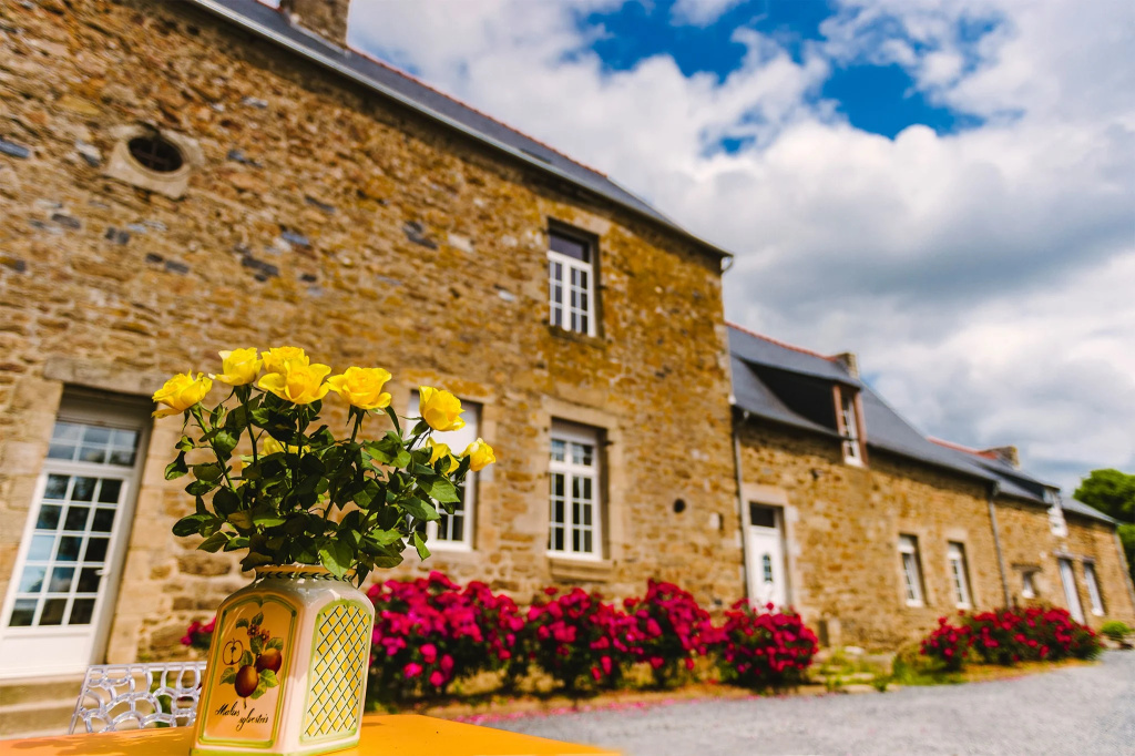 Voir la photo 1 — La Ville Tanet Villa