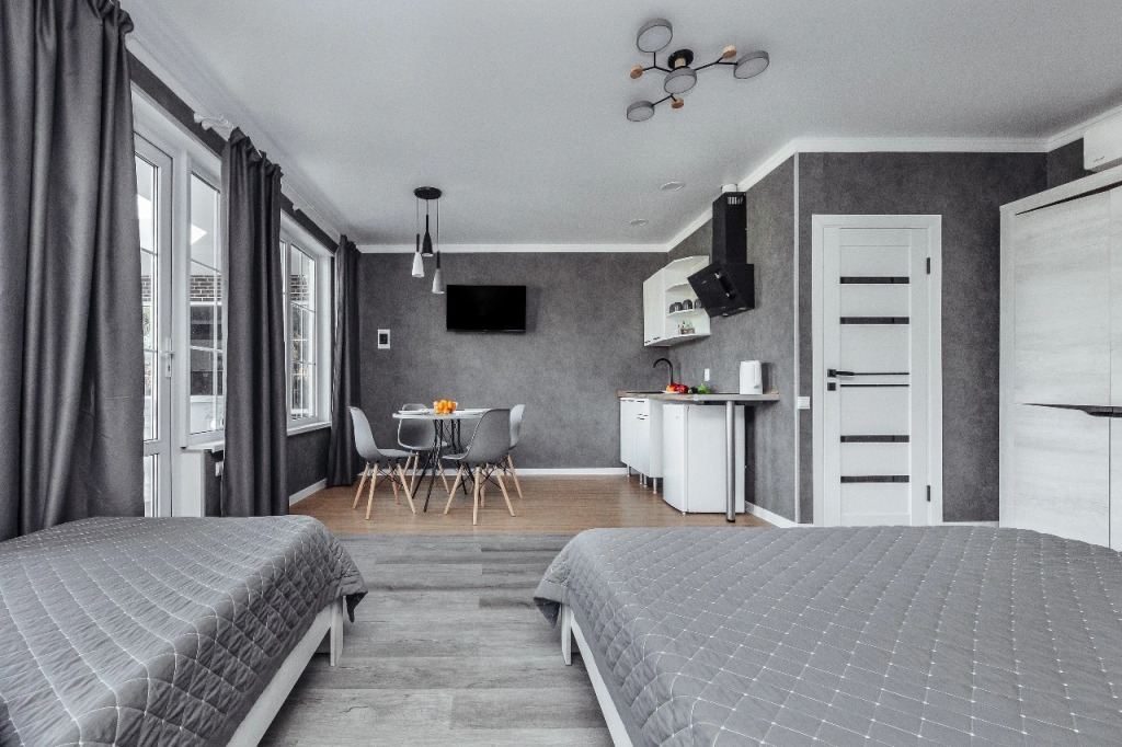 Четырёхместная студия Deluxe с красивым видом из окна в Kedr