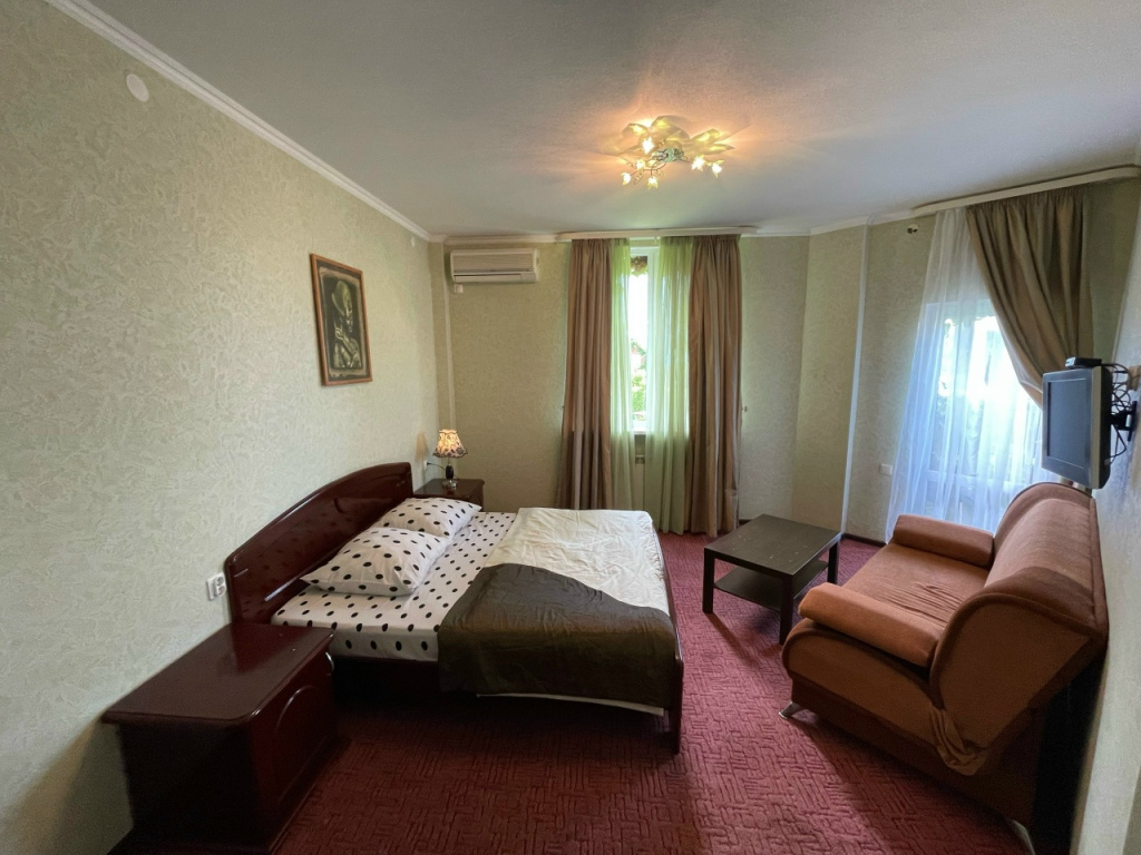 2 Bedrooms Family Suite with balcony