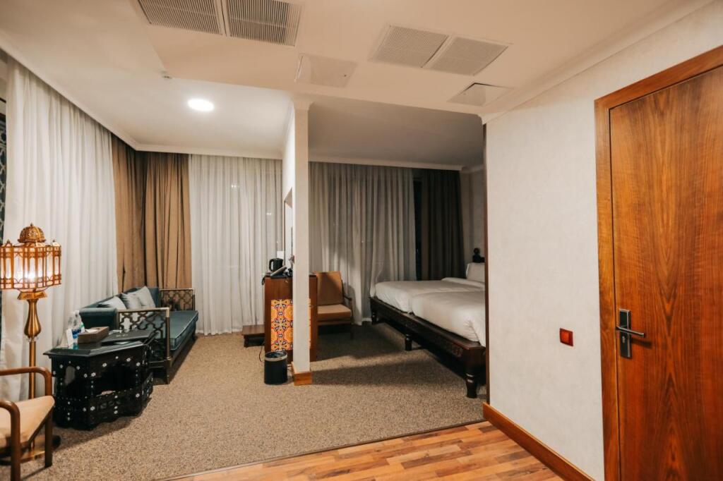Люкс Executive с балконом в Jannat Resort Osh