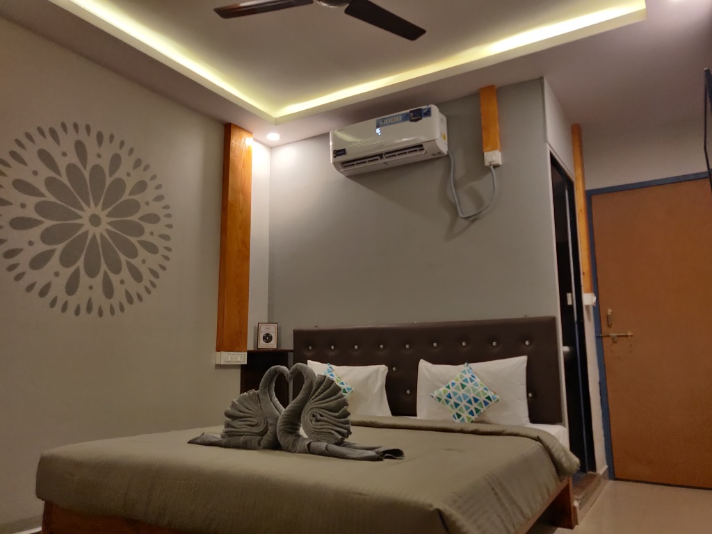 Artisan Resort And Cafe Hotel