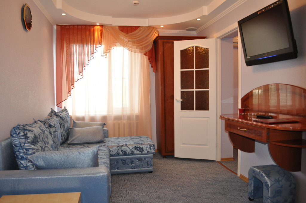 Lobby & Reception