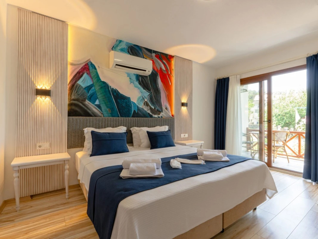 Standard Double room with balcony and with view (full double bed)