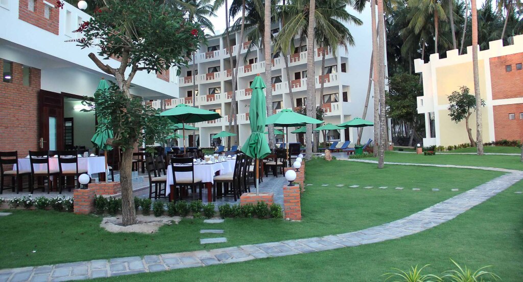 Ocean Place Mui Ne Resort Hotel