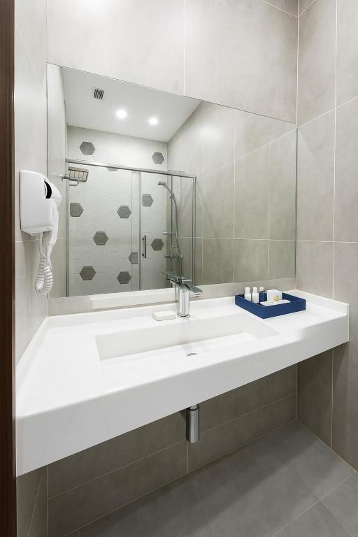 Двухместный номер Deluxe (двуспальная кровать) в Tauke Khan Plaza