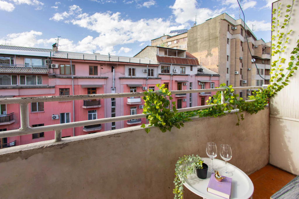 KeyGo #0071 klyuch k tsentru Yerevana Apartments
