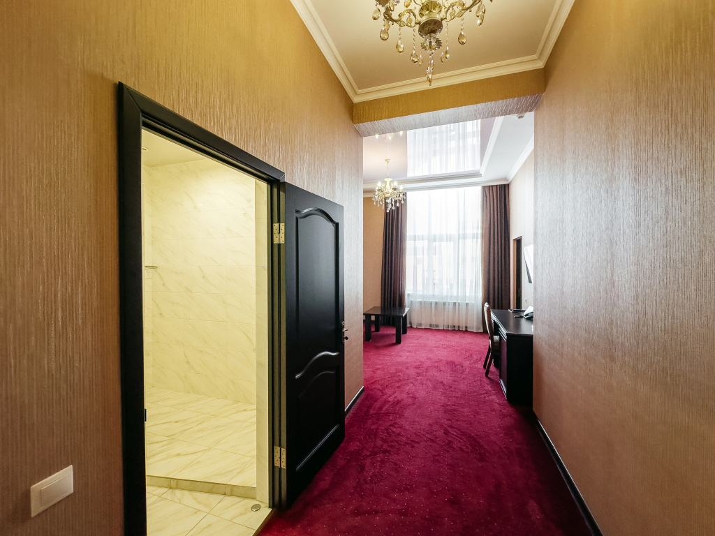 Lobby & Reception