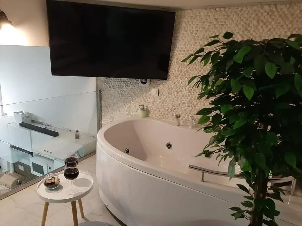 SPA VIP апартаменты с сауной и джакузи в центре Москвы - фото 15