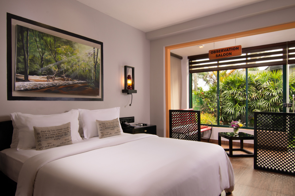 Superior Double room with garden view (full double bed)
