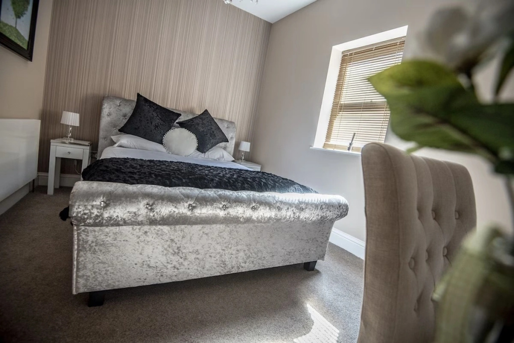 Deluxe Double room with view (full double bed)