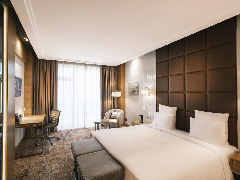 Двухместный номер Standard двуспальная кровать в Mövenpick Winter Park Baku Hotel