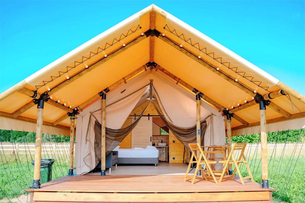 Rassvety Seligera Double Lodge (full double bed)