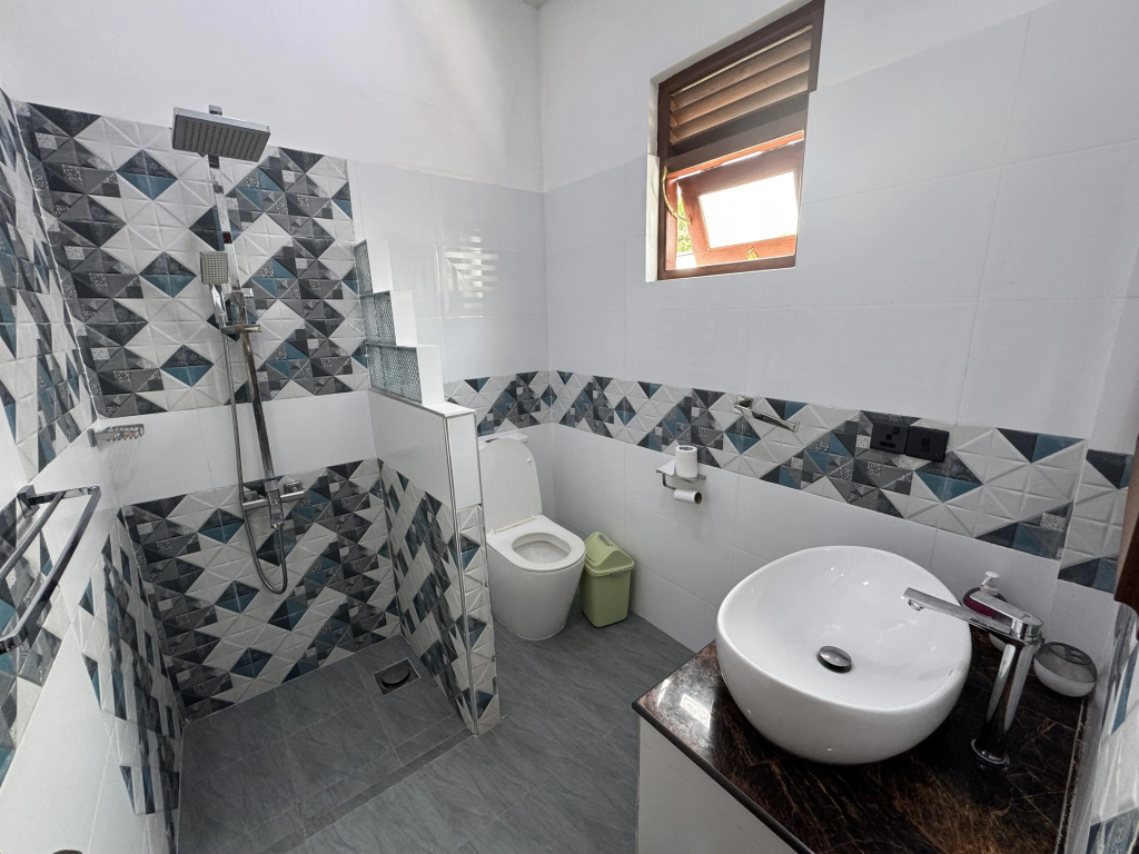 Мини-отель White Elephant Villa & Restaurant — фото