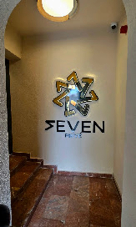 Отель 7even Suites — 3