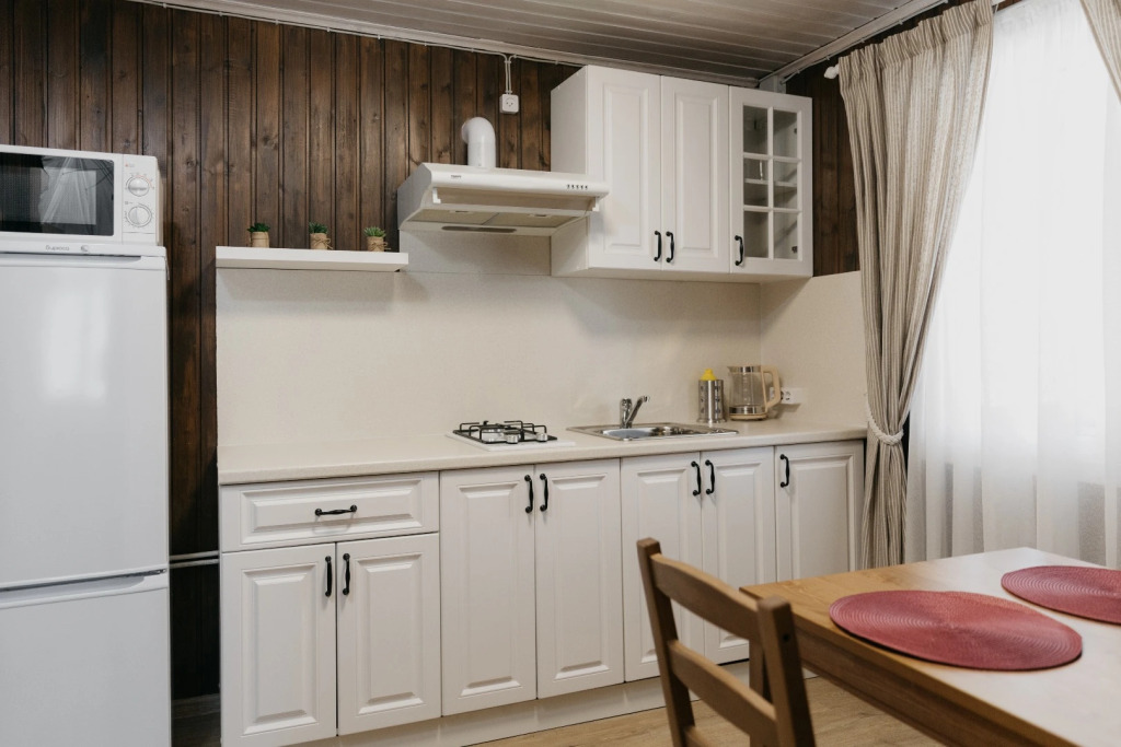 Шестиместный коттедж в Бородинское