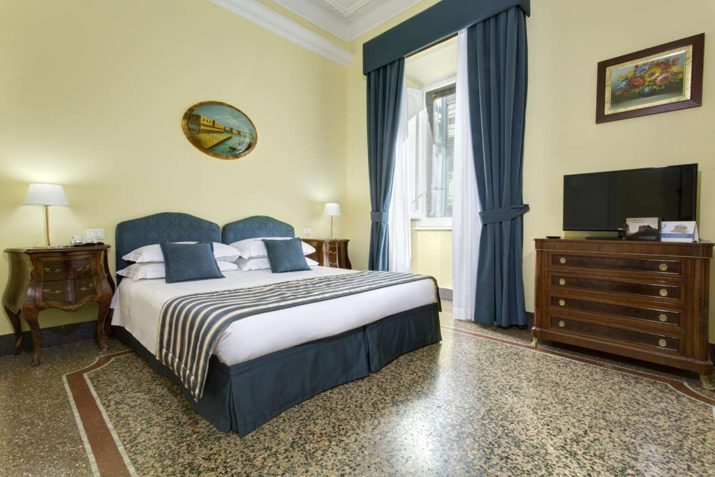 Standard Double room (full double bed)