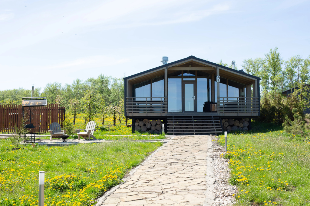 Superior Cottage