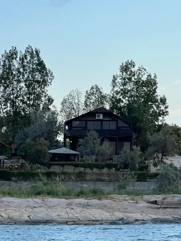 Sextuple Cottage with balcony