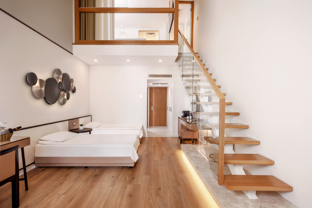 Deluxe Double Duplex room Sea View (full double bed)
