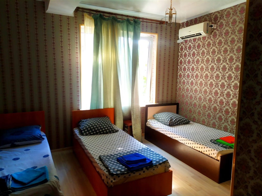 Вардане отель карина