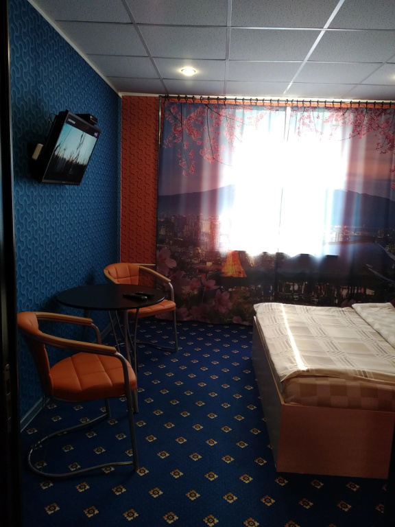 Standard room with courtyard view