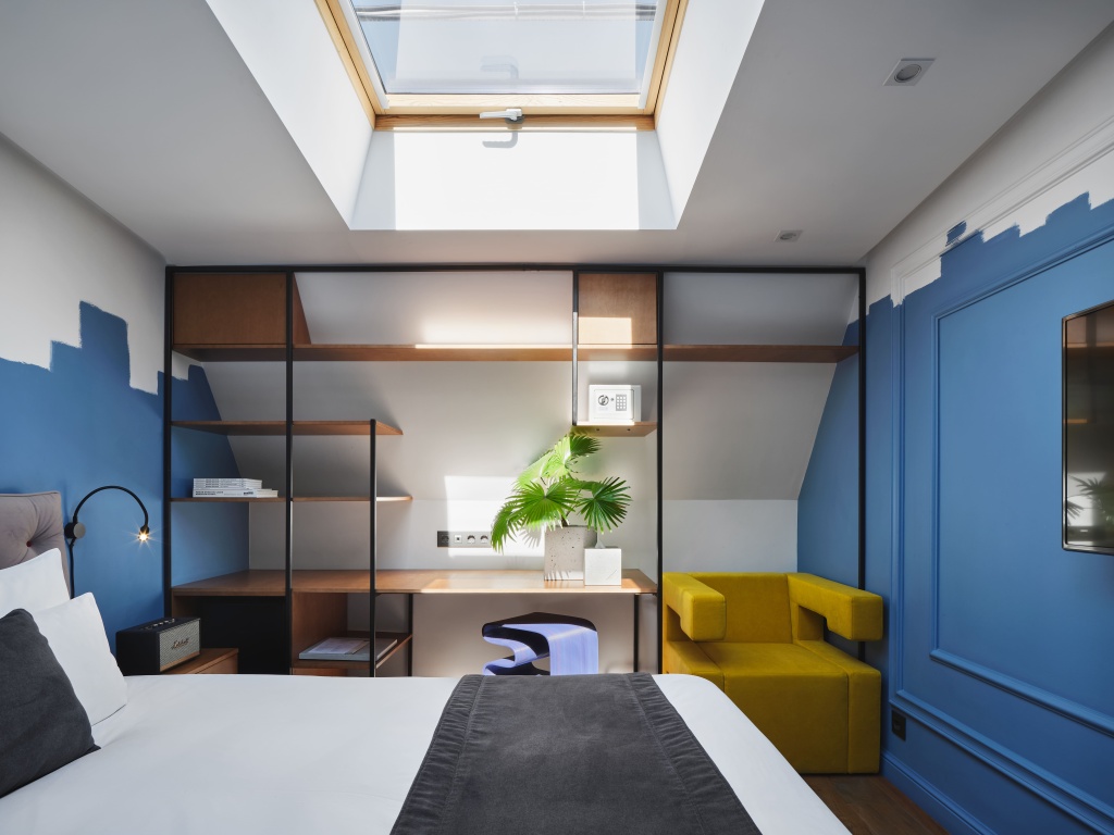 Wynwood Room Type - Sky view Double Attic room full double bed