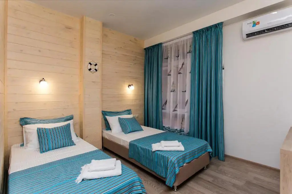 Standard Double room (twin beds)