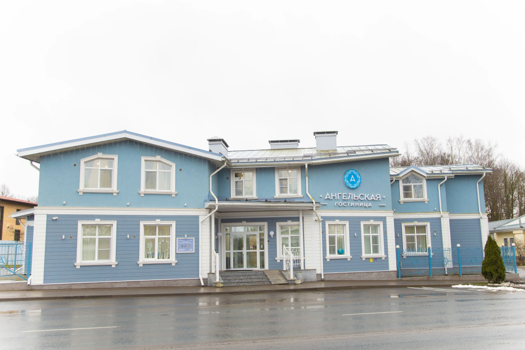 Отель Ангельская — фото
