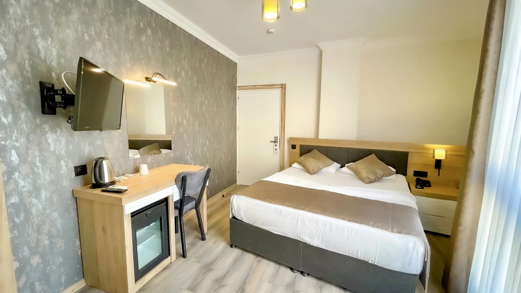 Economy Double room (full double bed)