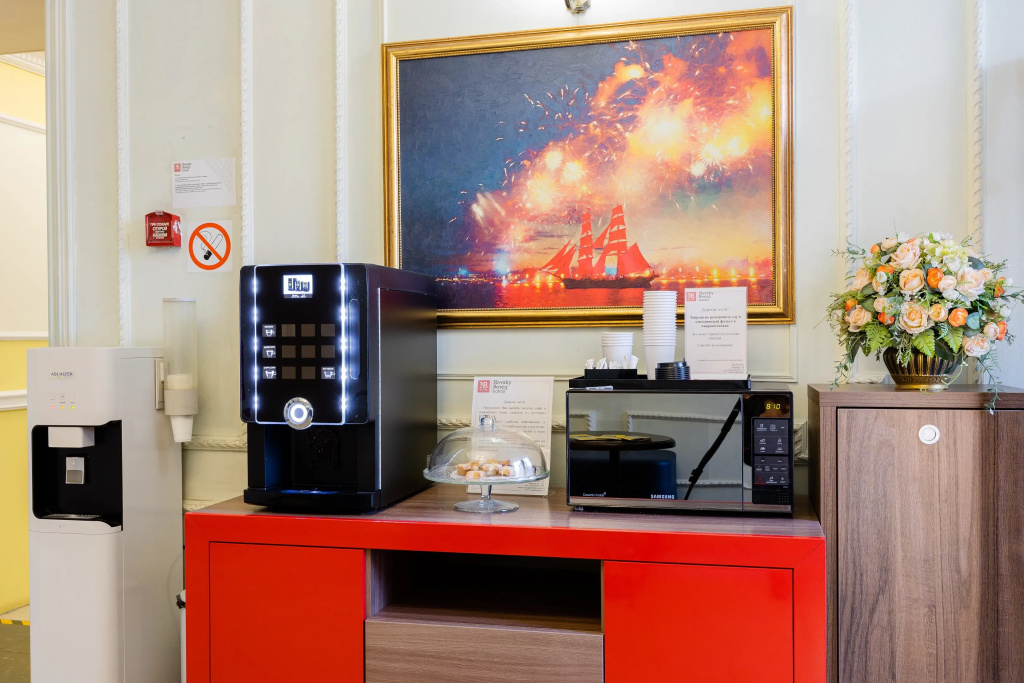 Lobby & Reception
