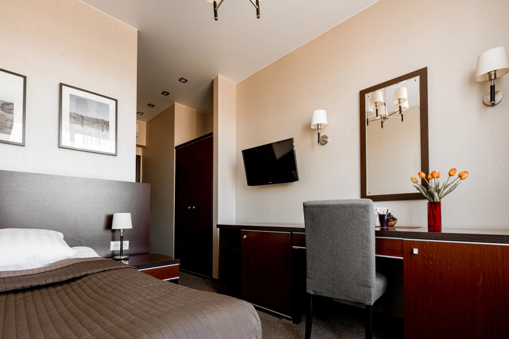 Standard Single room with city view