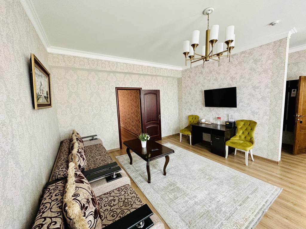 Photo: Vostok, hotel, Россия, Тюмень, улица Республики, 159 - Yandex Maps