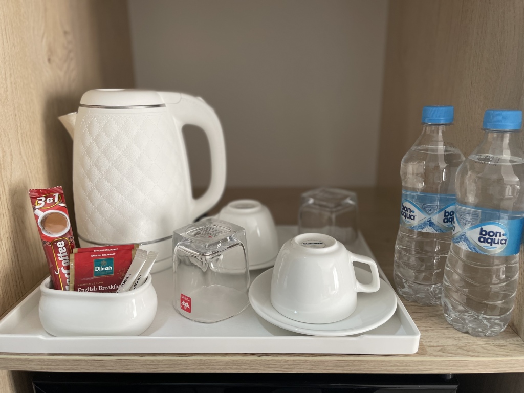 Трёхместный номер Economy с красивым видом из окна в Отель DSF GARDEN HOTEL