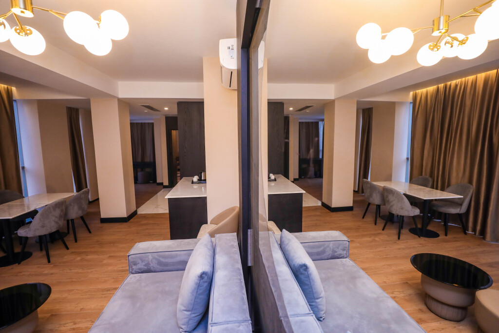 Двухместный люкс двуспальная кровать в Отель Arium Baku