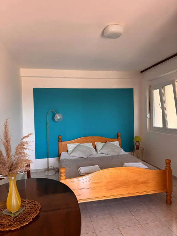 Studio with balcony and with view
