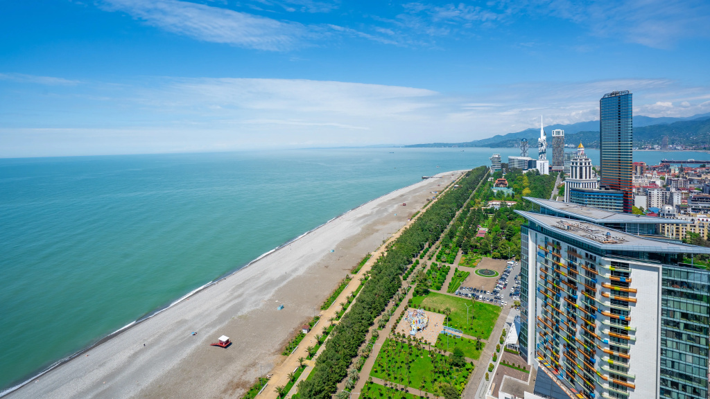 Panoramic Sea and Skyline View Studio Alliance Privilege Apartments