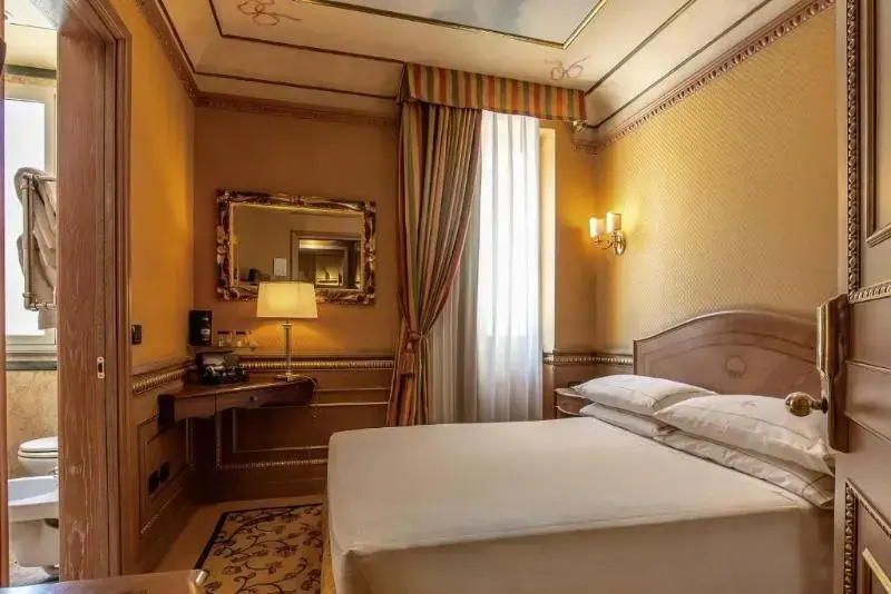 Smart Double room (full double bed)