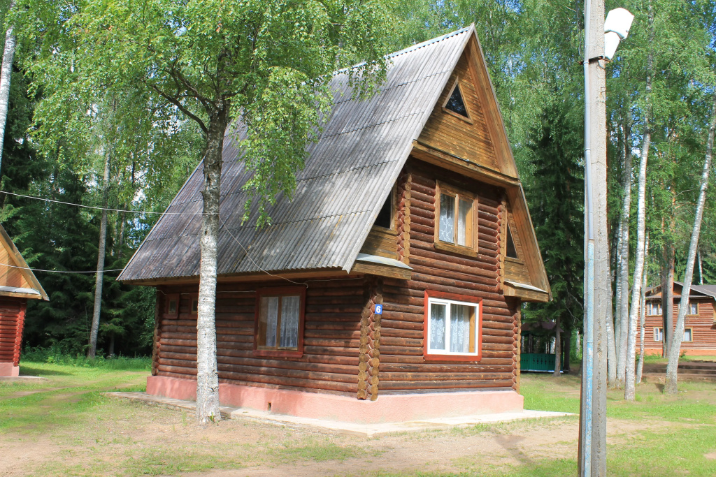 2 Bedrooms Quadruple Cottage