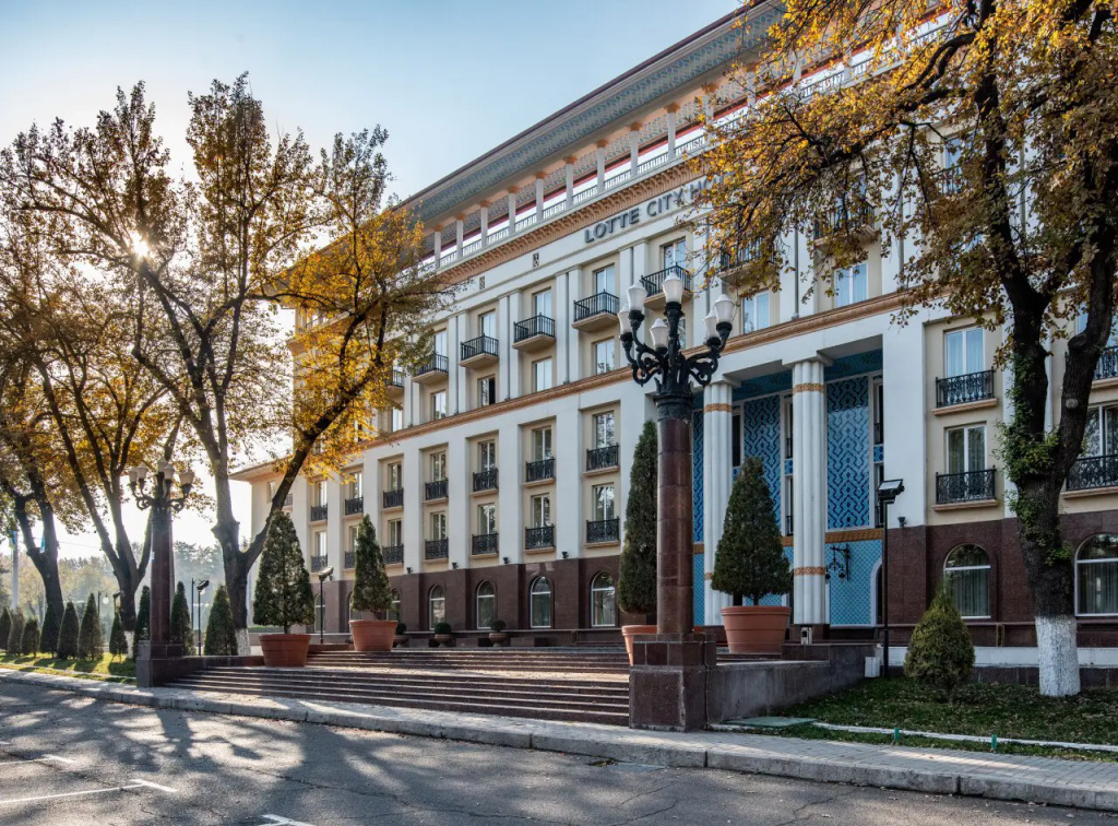 Отель LOTTE City Tashkent Palace — фото