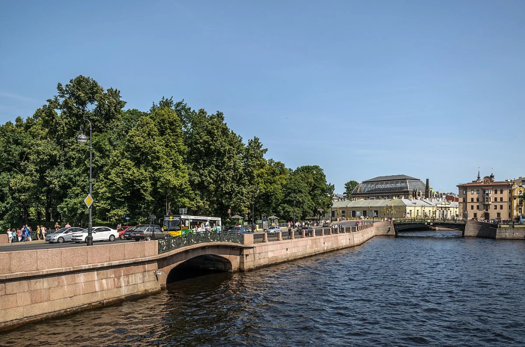 Набережная реки мойки 110